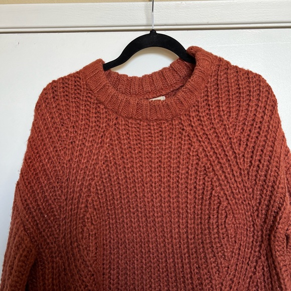 Rust Knitted Sweater - Picture 2 of 3